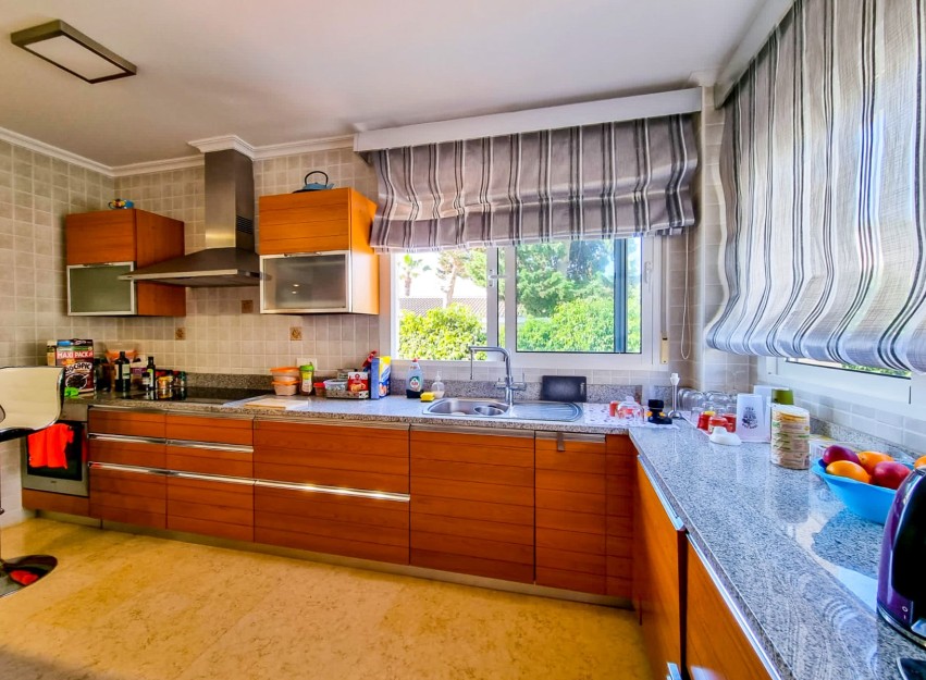 Herverkoop - Villa - Torrevieja - La Mata