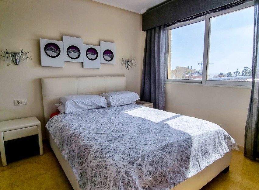 Herverkoop - Villa - Torrevieja - La Mata