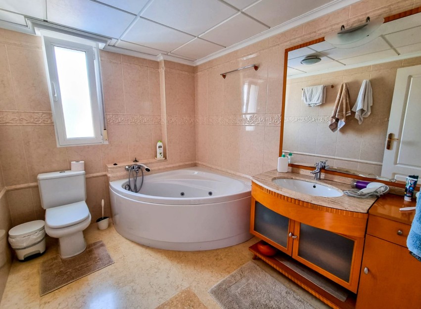 Herverkoop - Villa - Torrevieja - La Mata