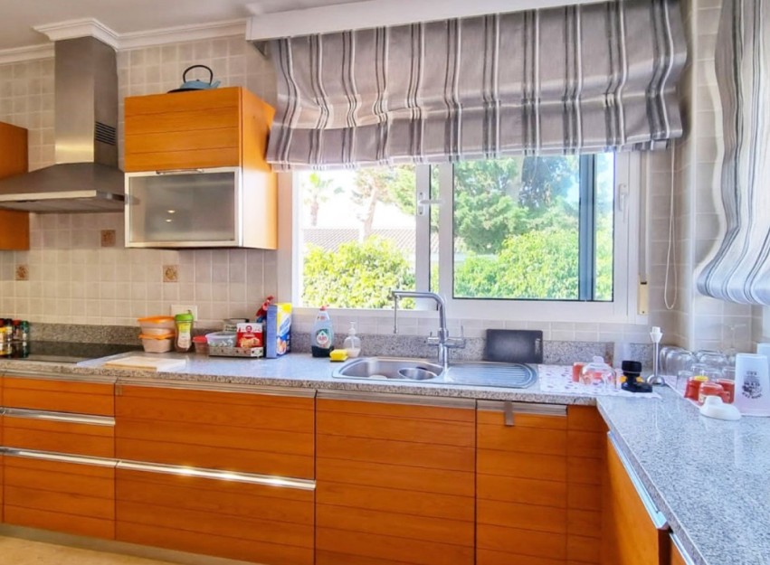 Herverkoop - Villa - Torrevieja - La Mata