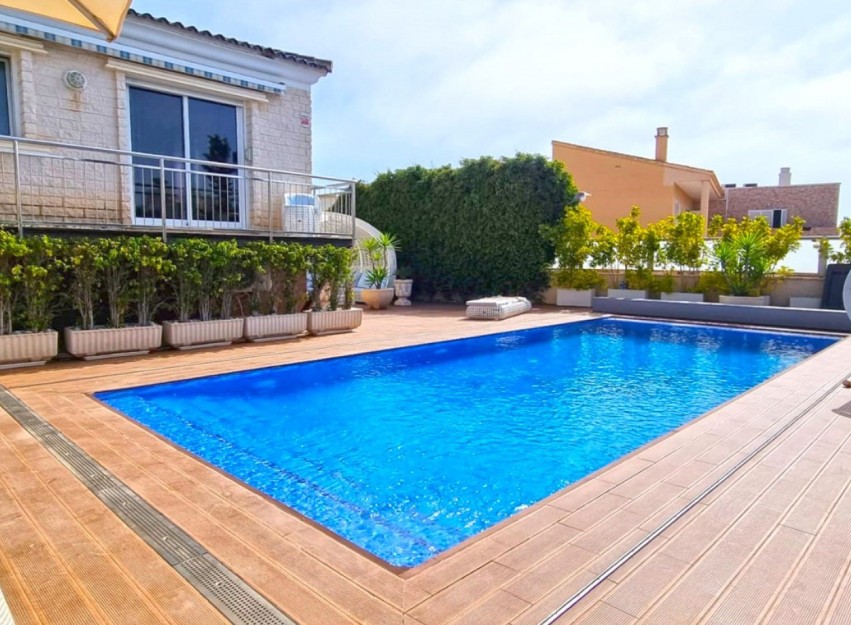 Herverkoop - Villa - Torrevieja - La Mata