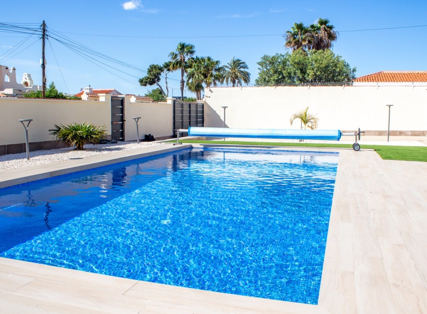 Herverkoop - Villa - Torrevieja - La Siesta