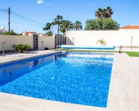 Herverkoop - Villa - Torrevieja - La Siesta