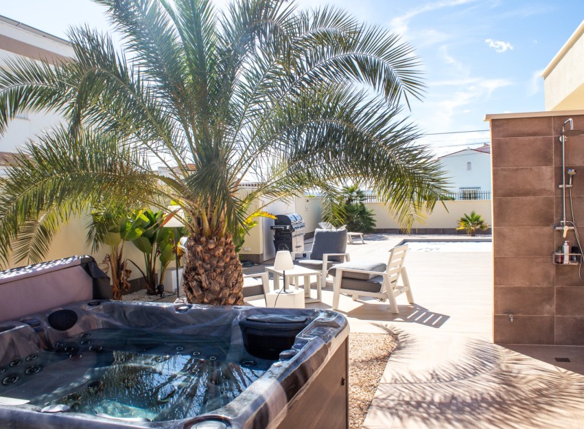 Herverkoop - Villa - Torrevieja - La Siesta