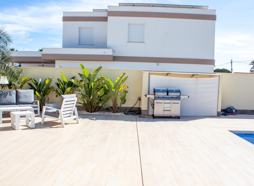 Herverkoop - Villa - Torrevieja - La Siesta