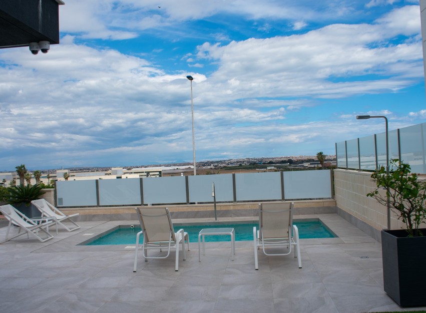 Herverkoop - Villa - Torrevieja - Los Altos