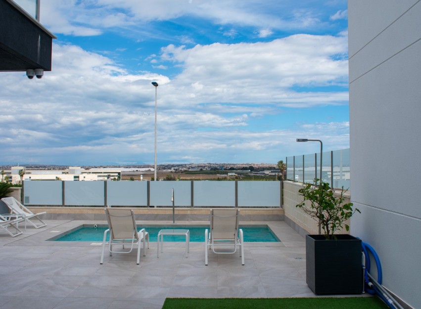 Herverkoop - Villa - Torrevieja - Los Altos