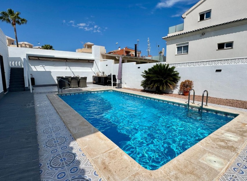 Herverkoop - Villa - Torrevieja - Los Altos*
