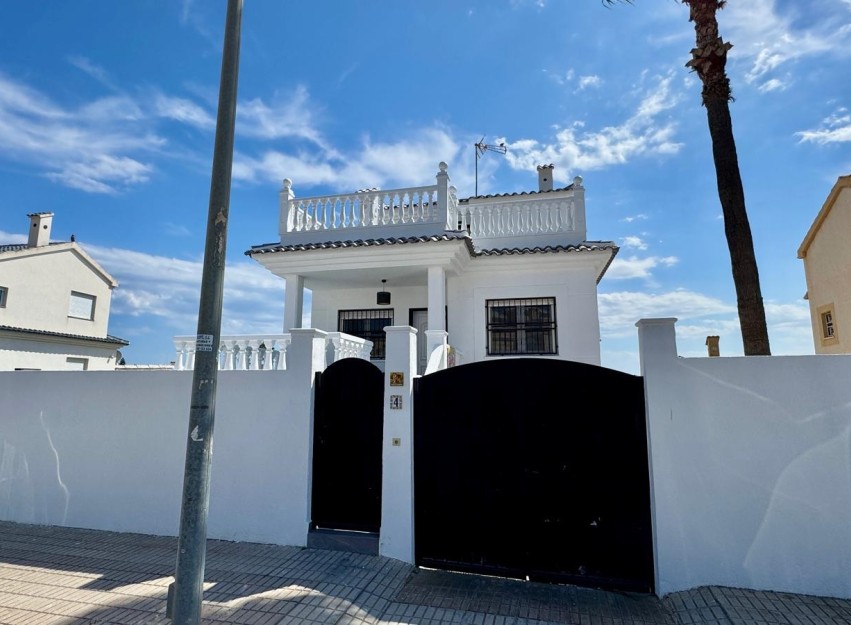 Herverkoop - Villa - Torrevieja - Los Altos*