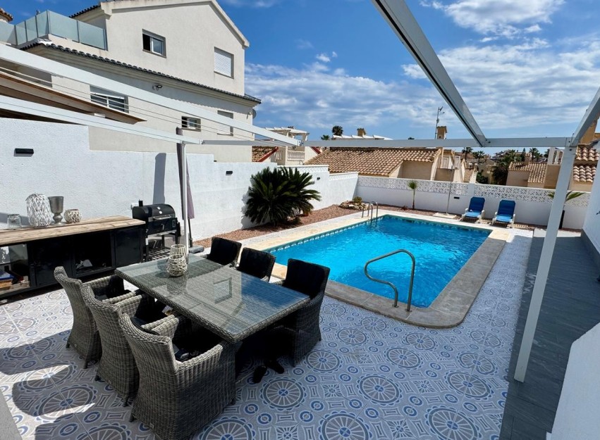 Herverkoop - Villa - Torrevieja - Los Altos*