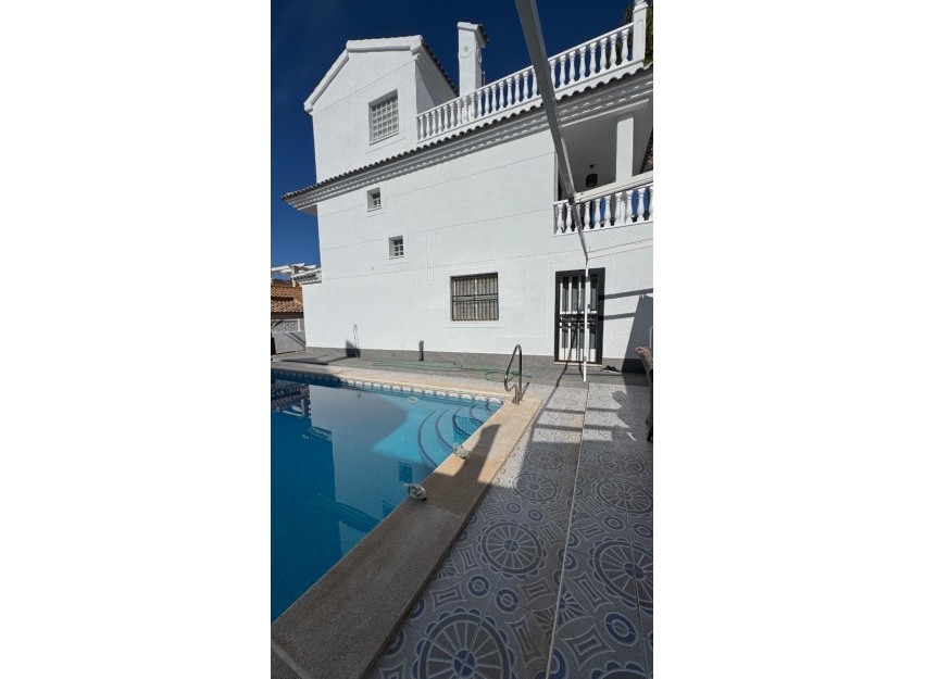 Herverkoop - Villa - Torrevieja - Los Altos*