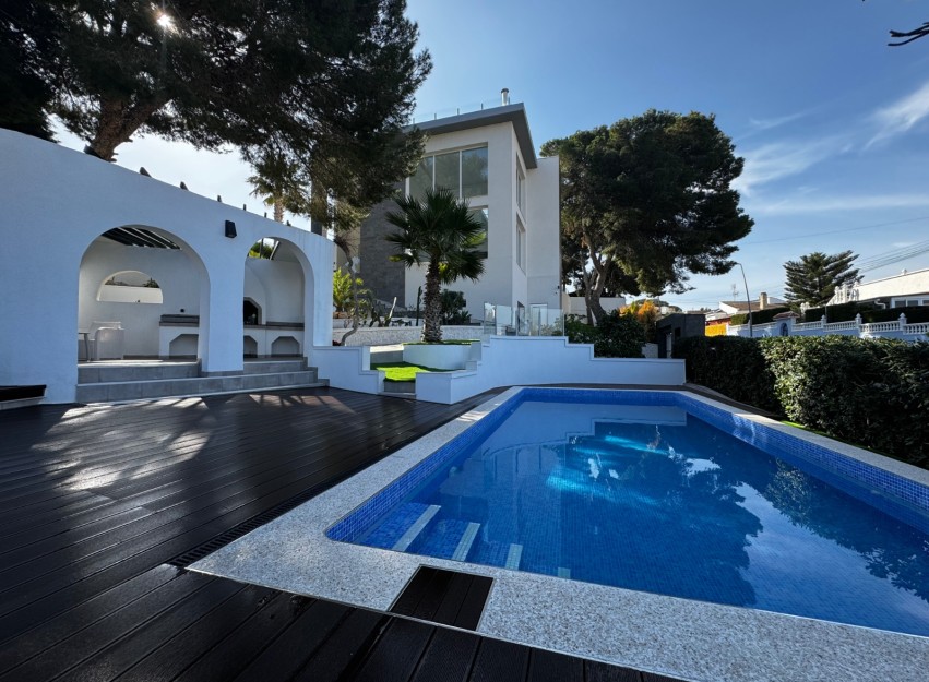 Herverkoop - Villa - Torrevieja - Los Balcones