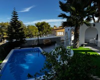 Herverkoop - Villa - Torrevieja - Los Balcones