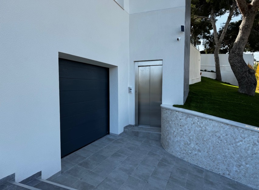Herverkoop - Villa - Torrevieja - Los Balcones