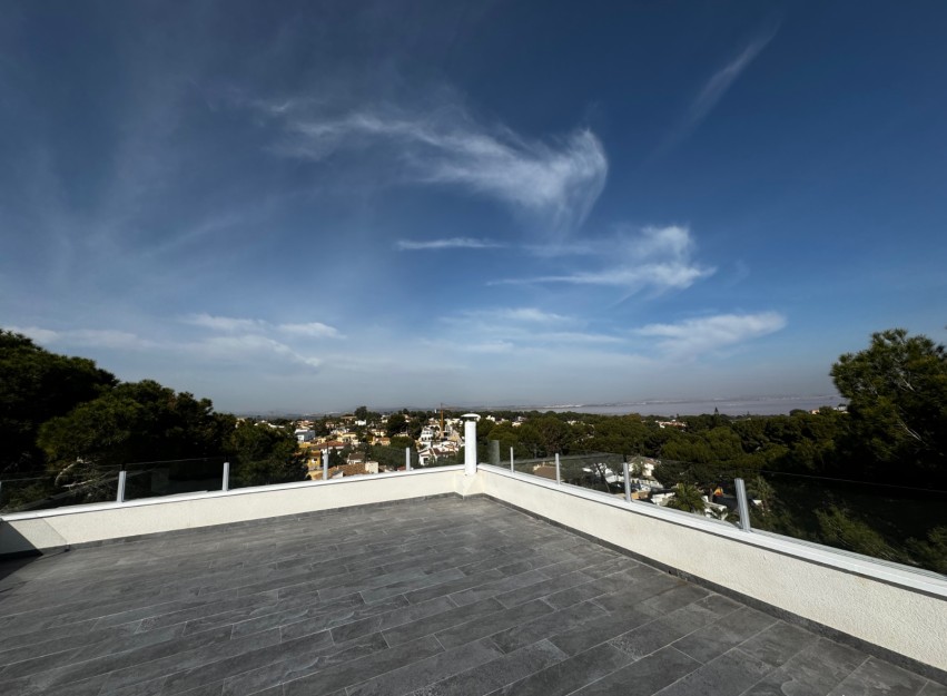 Herverkoop - Villa - Torrevieja - Los Balcones