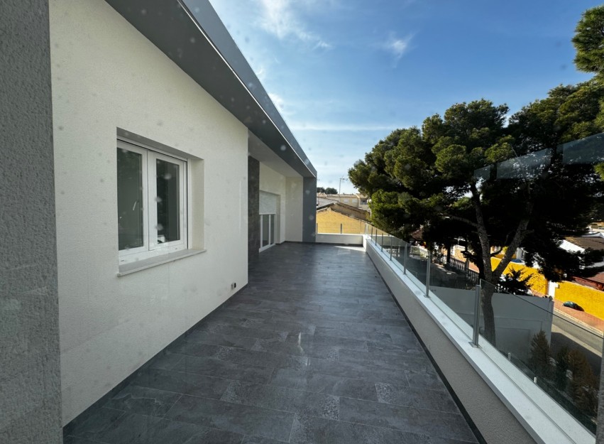 Herverkoop - Villa - Torrevieja - Los Balcones