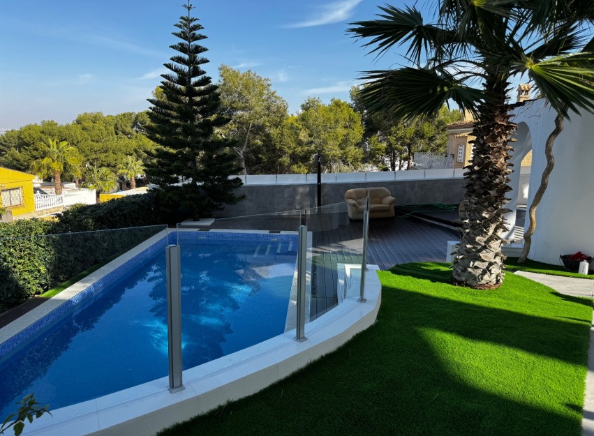 Herverkoop - Villa - Torrevieja - Los Balcones