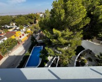 Herverkoop - Villa - Torrevieja - Los Balcones