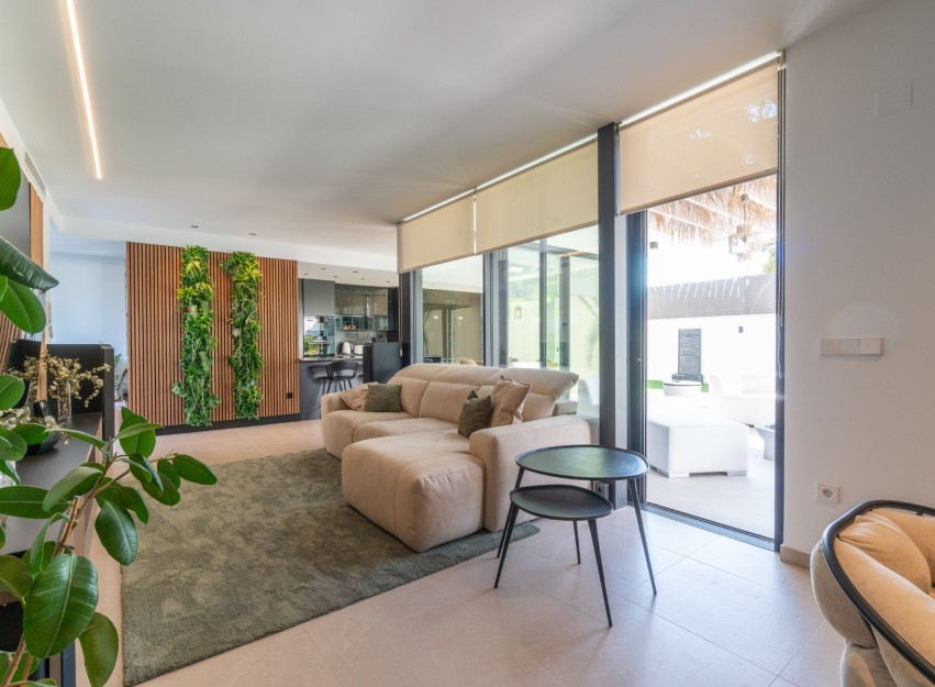 Herverkoop - Villa - Torrevieja - Los Balcones