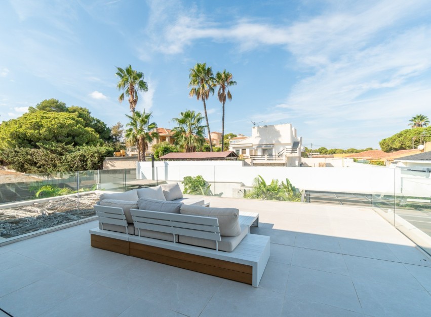 Herverkoop - Villa - Torrevieja - Los Balcones