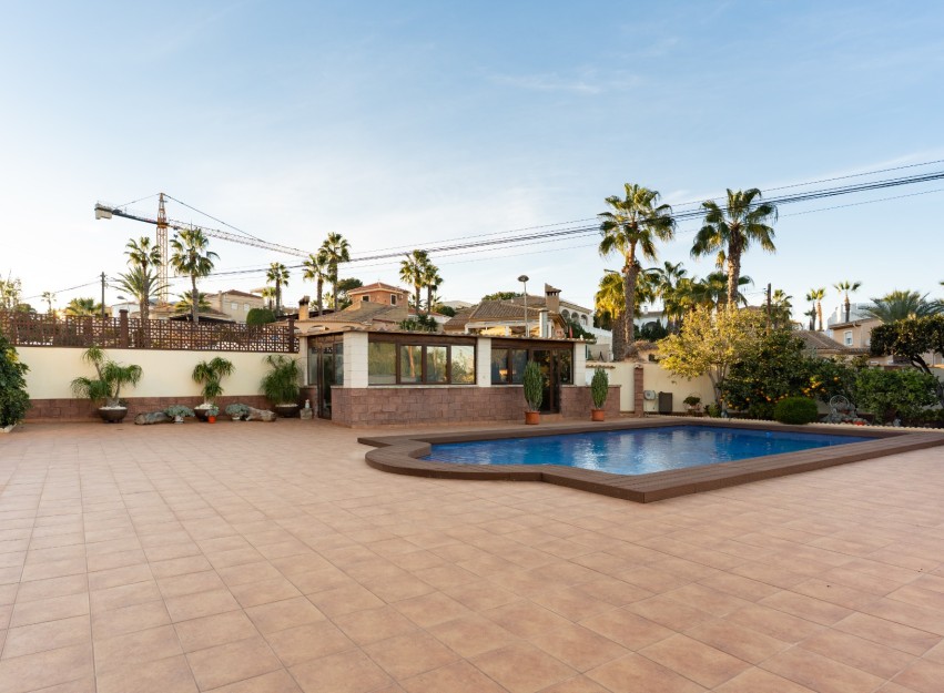 Herverkoop - Villa - Torrevieja - Los Balcones