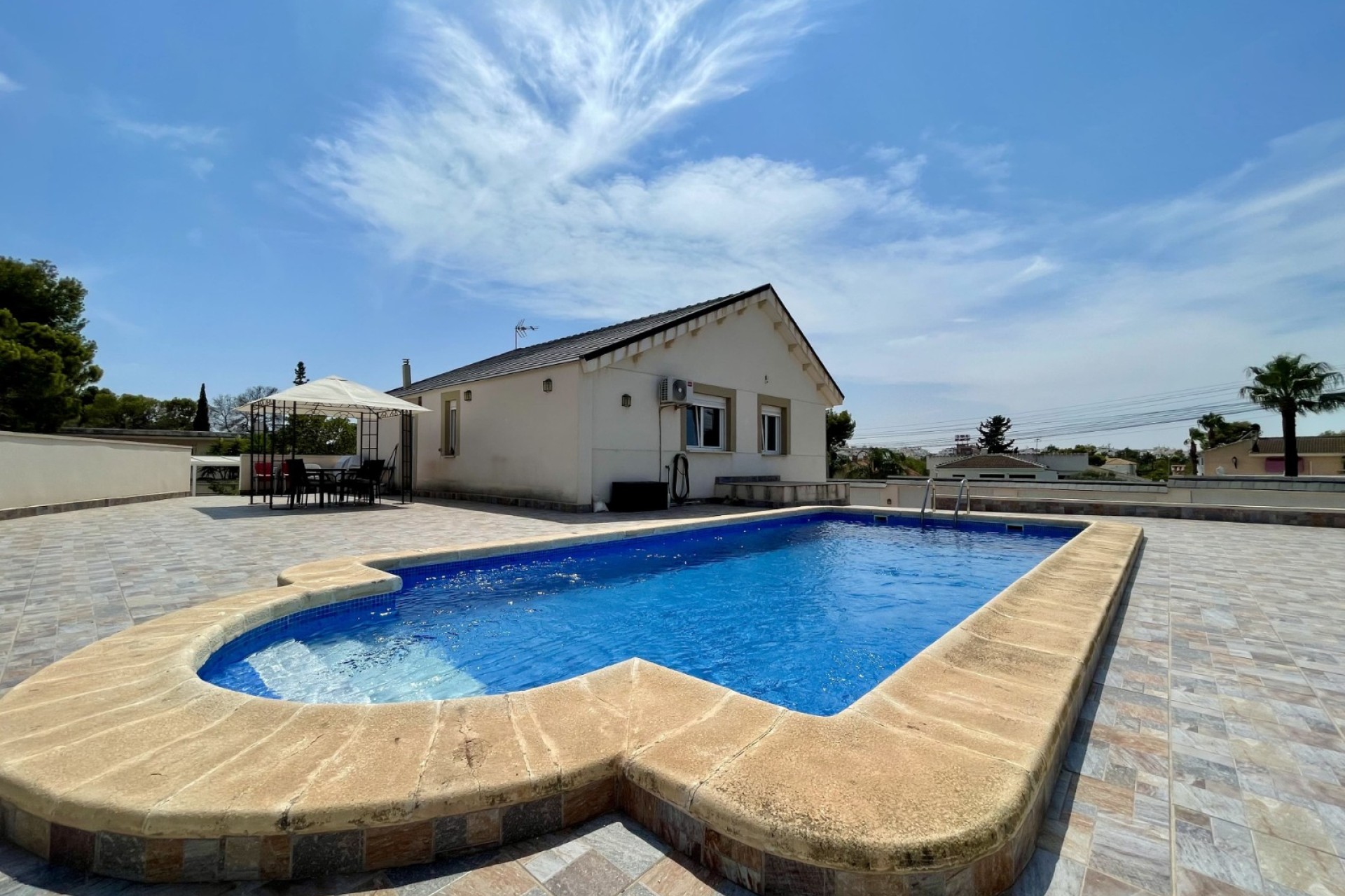 Herverkoop - Villa - Torrevieja - Los Balcones