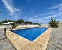 Herverkoop - Villa - Torrevieja - Los Balcones
