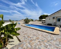 Herverkoop - Villa - Torrevieja - Los Balcones