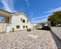 Herverkoop - Villa - Torrevieja - Los Balcones