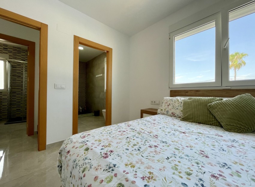 Herverkoop - Villa - Torrevieja - Los Balcones