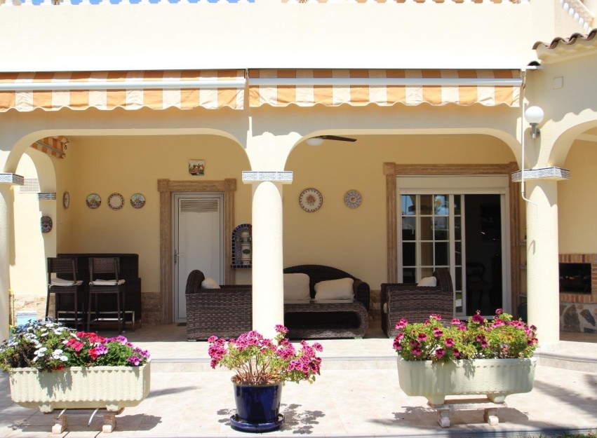 Herverkoop - Villa - Torrevieja - Punta Prima