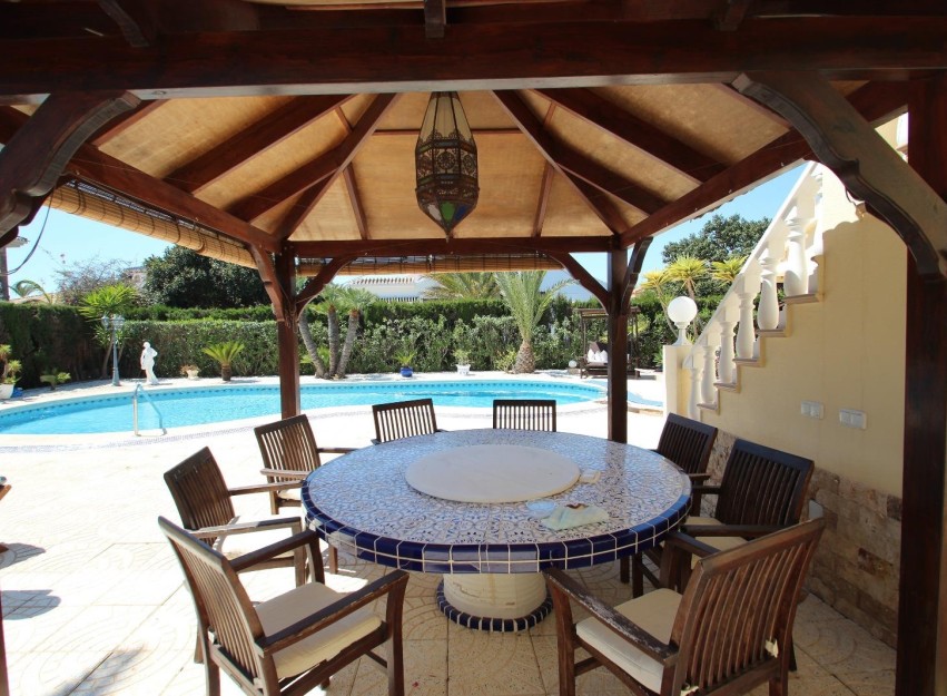 Herverkoop - Villa - Torrevieja - Punta Prima
