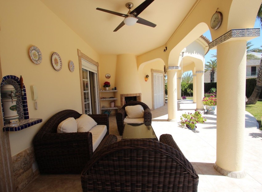 Herverkoop - Villa - Torrevieja - Punta Prima