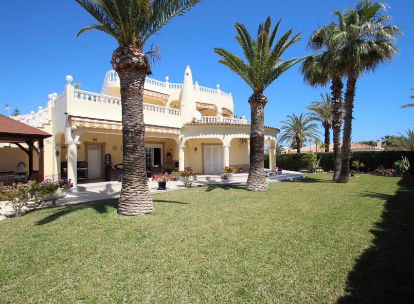 Herverkoop - Villa - Torrevieja - Punta Prima