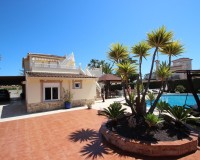 Herverkoop - Villa - Torrevieja - Punta Prima