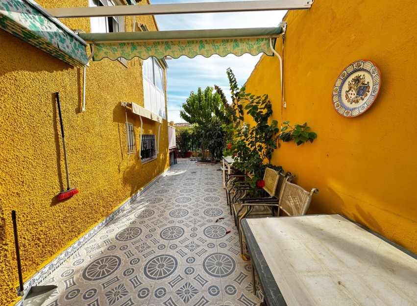 Herverkoop - Villa - Torrevieja - Punta Prima