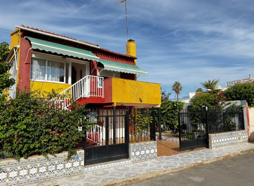 Herverkoop - Villa - Torrevieja - Punta Prima