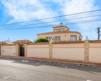 Herverkoop - Villa - Torrevieja