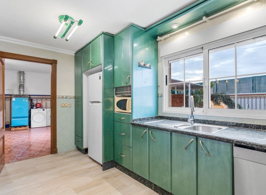 Herverkoop - Villa - Torrevieja