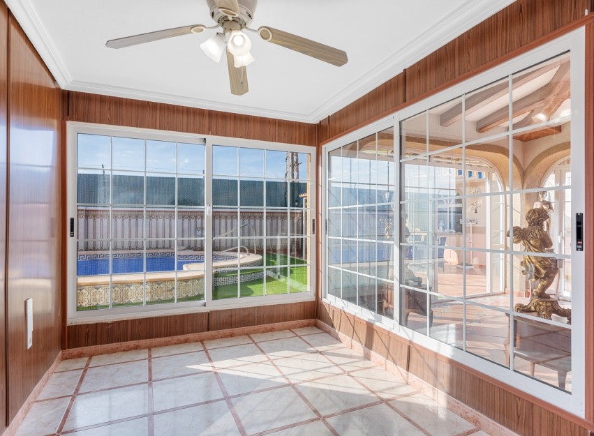 Herverkoop - Villa - Torrevieja