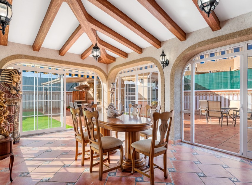 Herverkoop - Villa - Torrevieja
