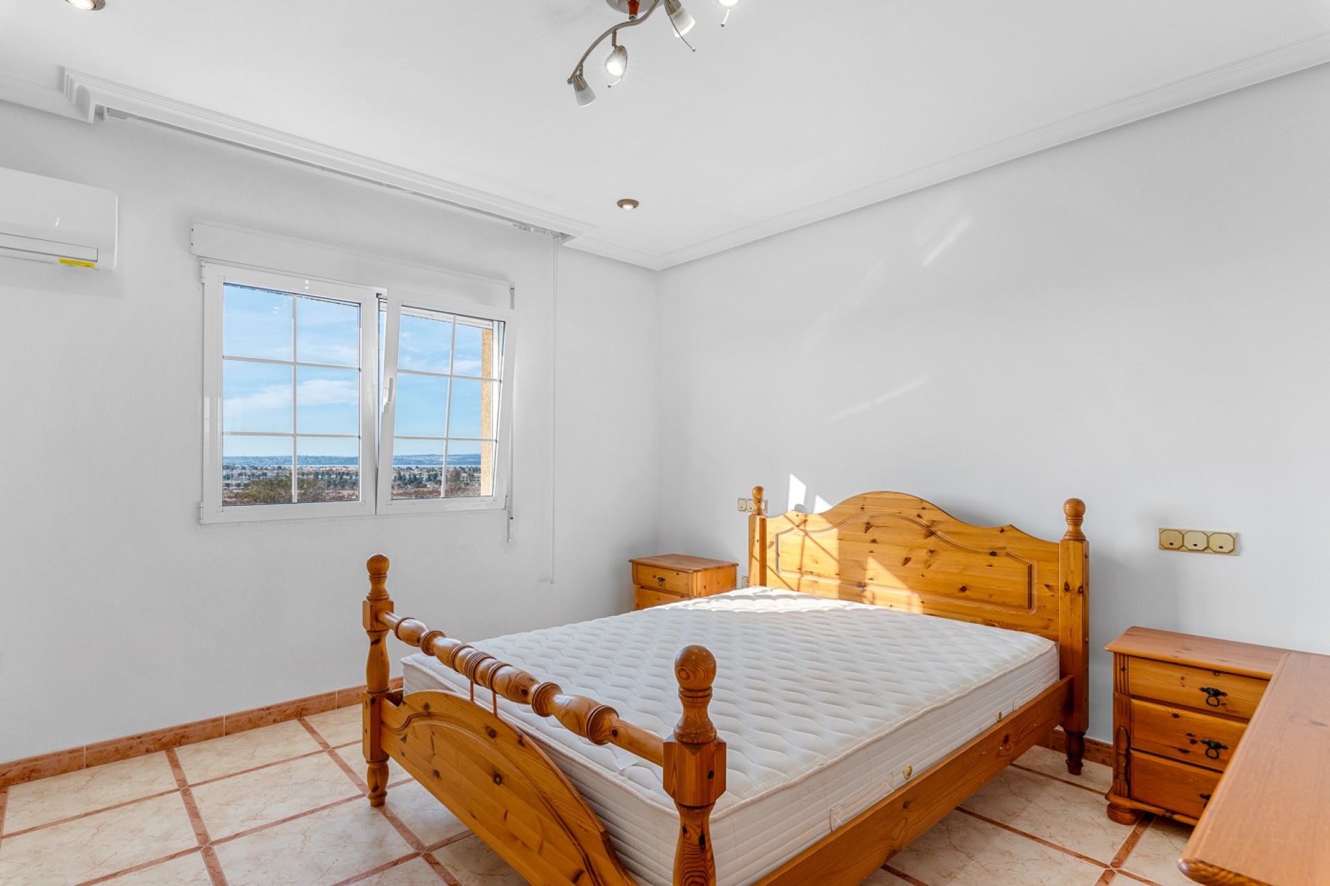 Herverkoop - Villa - Torrevieja
