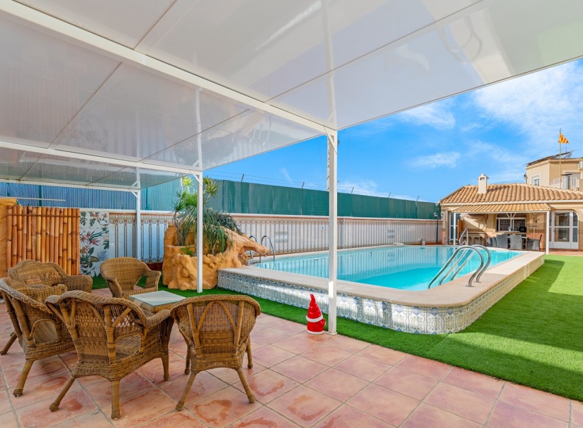 Herverkoop - Villa - Torrevieja