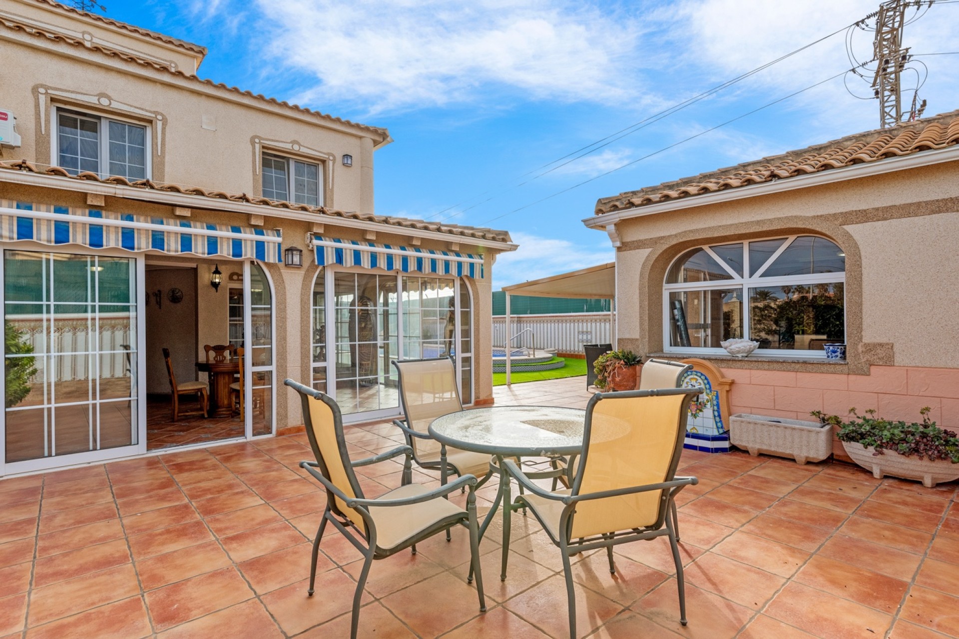 Herverkoop - Villa - Torrevieja