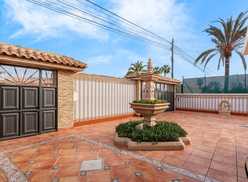 Herverkoop - Villa - Torrevieja