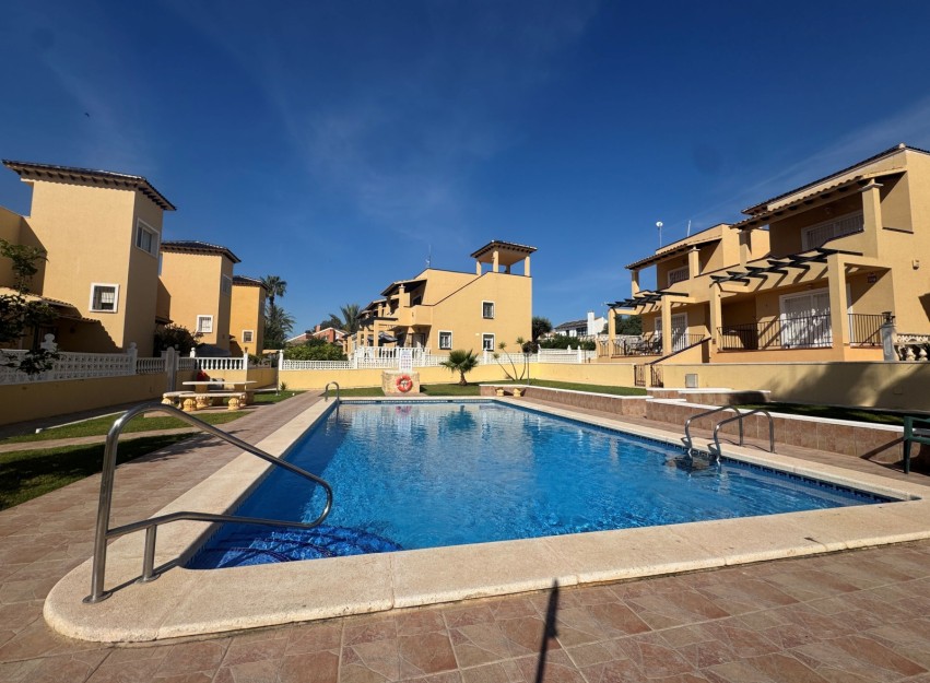 Herverkoop - Villa - Villamartín - Lomas del Golf
