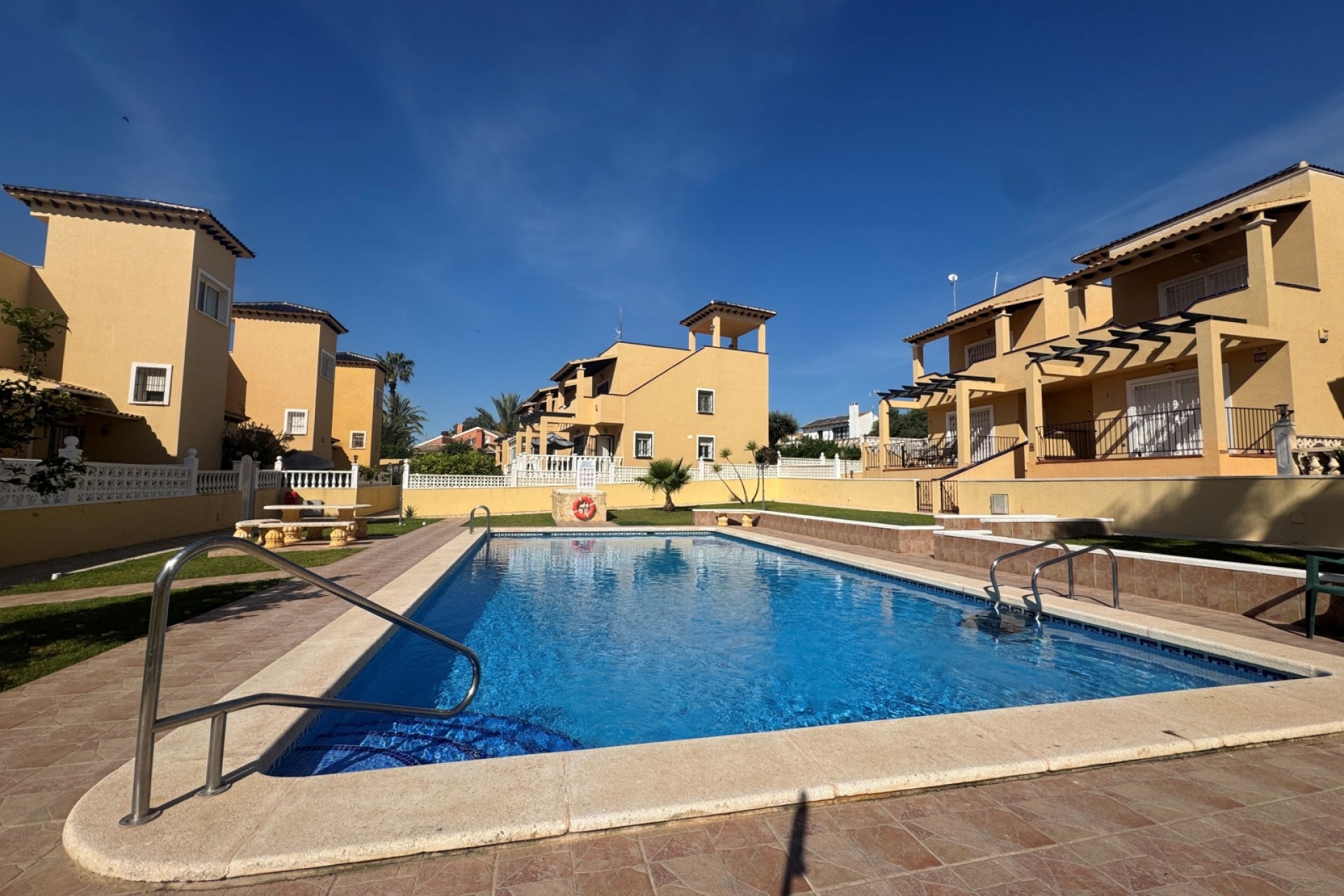 Herverkoop - Villa - Villamartín - Lomas del Golf
