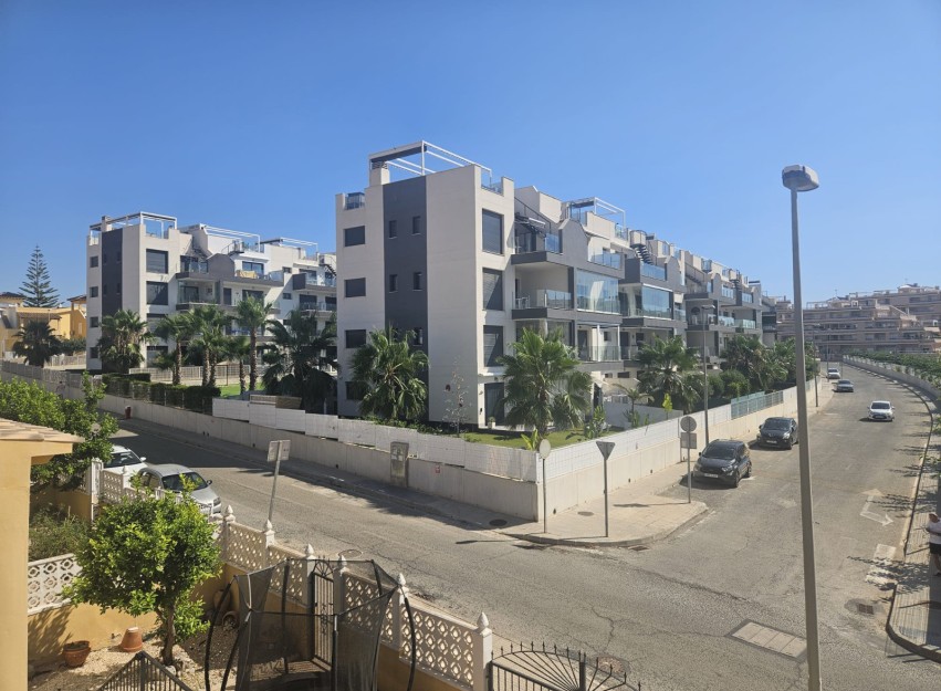 Herverkoop - Villa - Villamartín - Lomas del Golf