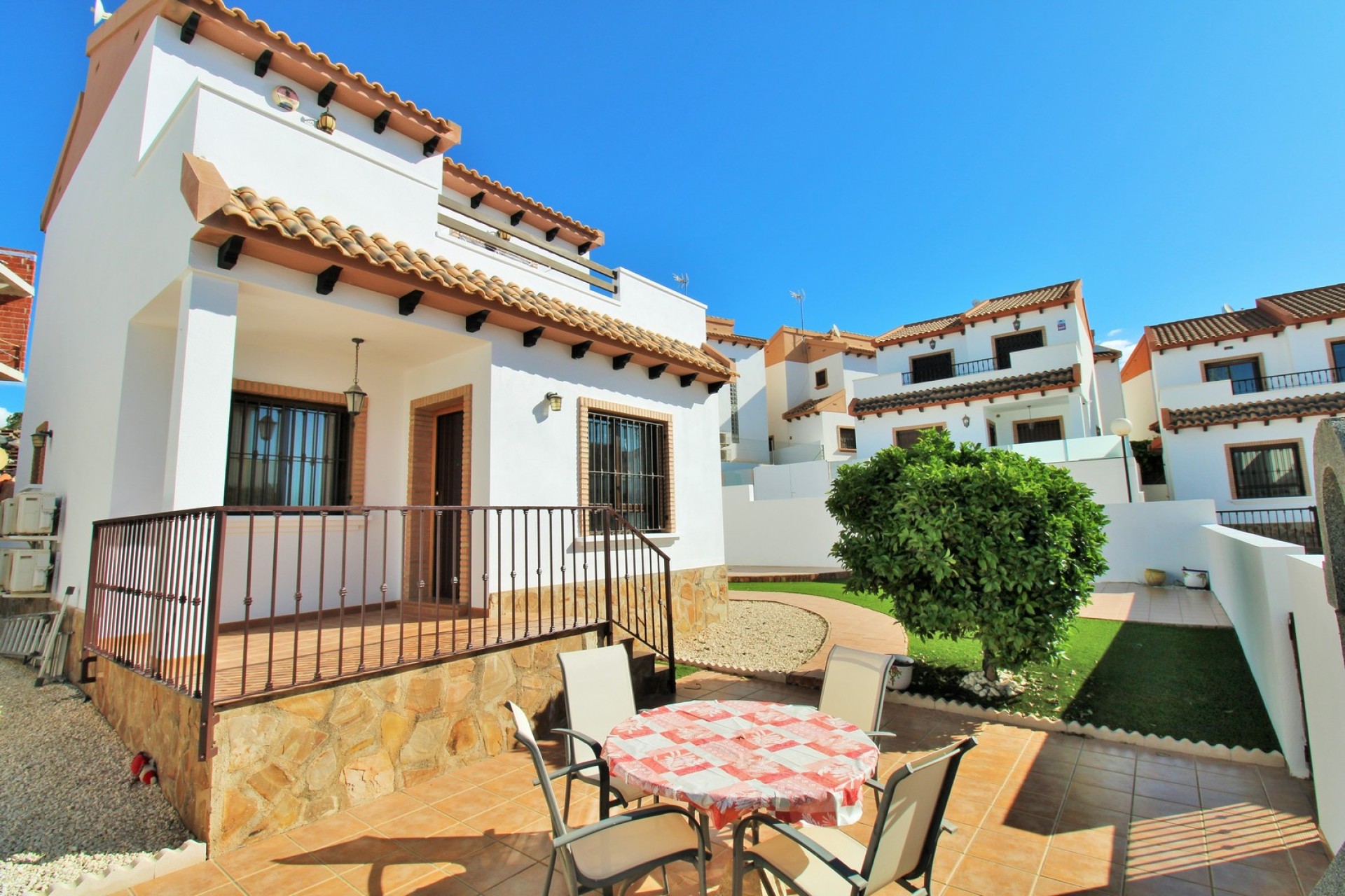 Herverkoop - Villa - Villamartín - PAU 8