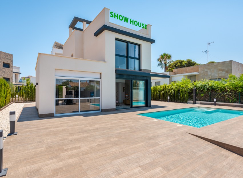 New Build - detached - Playa Paraiso